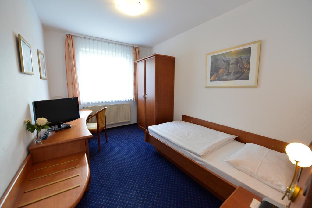 Trollinger Hof Hotel Bad Oeynhausen Ngoại thất bức ảnh